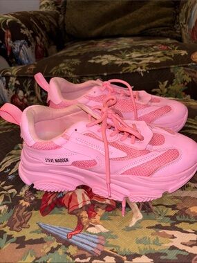 Steve Madden Bubblegum Pink Chunky Platform Lace-Up Sneakers